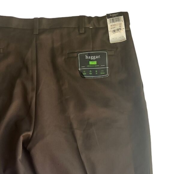 NWT Haggar Men's Plain Front No Iron Stretch Brown Pants sz 40W x 32L - Picture 6 of 10